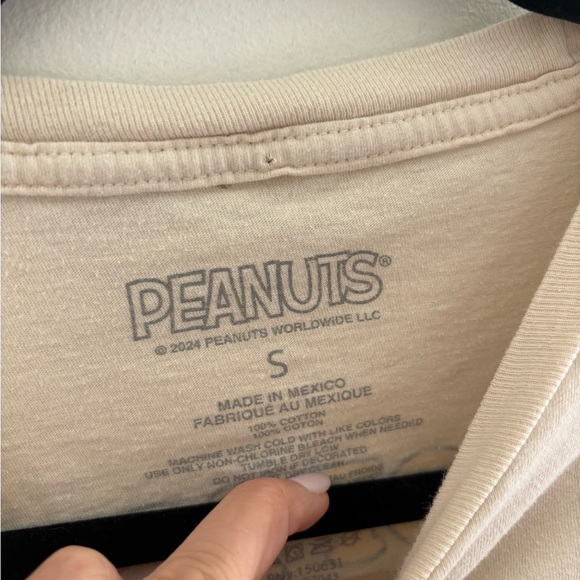 Peanuts Snoopy 100% Cotton Tropical Beach Club T-Shirt - Picture 13 of 13